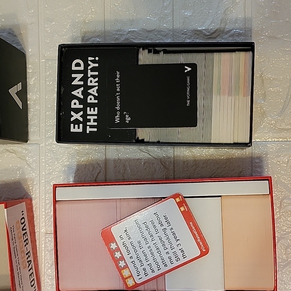 Card GAMES - Picture 2 of 2